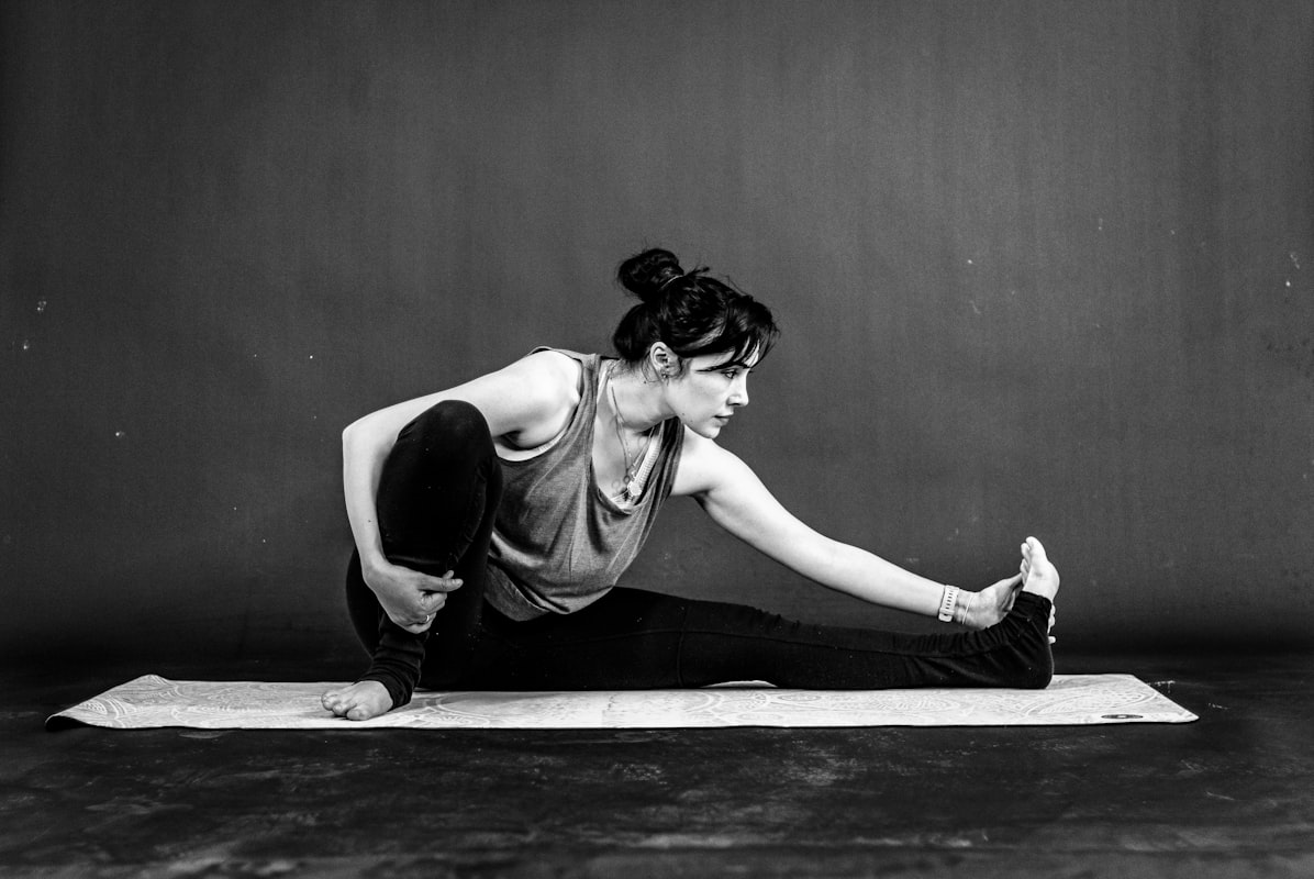 Dynamic stretching routine demonstration